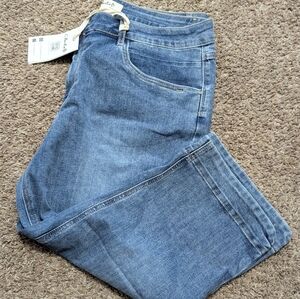 Charlie Jean Capri for women size 14